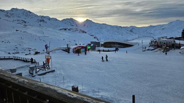 Foto 3: Val Thorens, plein Centre, 8 pers, 3 chb, vue ouf!