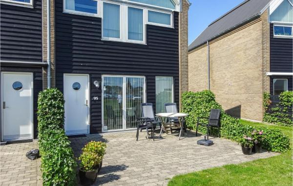 A la foto es mostra l'objecte Holiday Home Næsvej Xi situat a la ciutat de Assens.