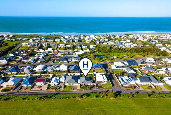 15 Offshore Dr Middleton - Linen & Wi-fi Included - Middleton