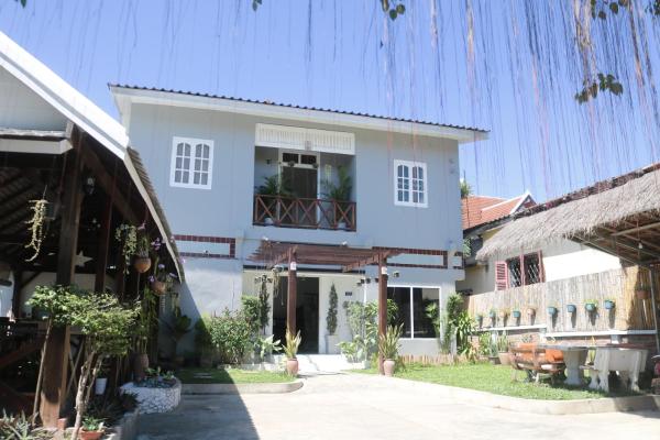 Moon's house LuangPrabang, Луангпхабанг