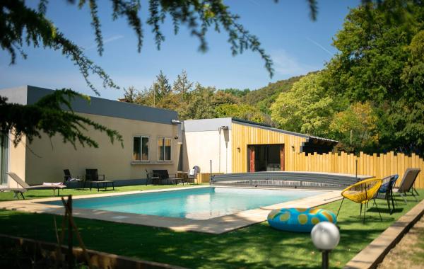 Na fotografii je vidět objekt Villa Montplaisir 180m2, jacuzzi, parc de 20000m2 nacházející se ve městě Soyons.