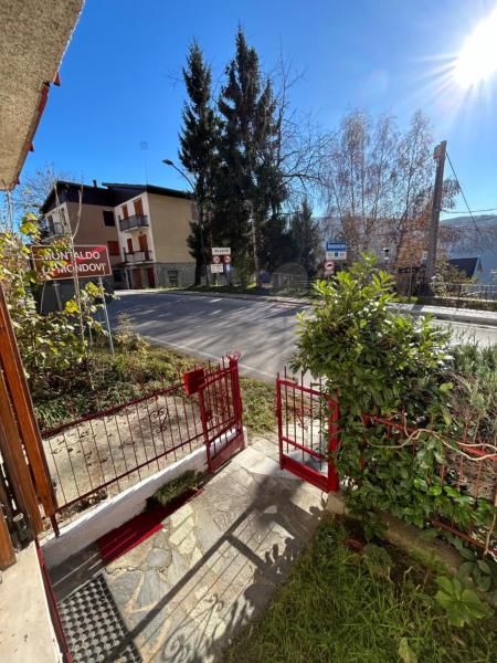 Nella foto è visibile l'oggetto Giardino in via situato nella città di Pamparato.