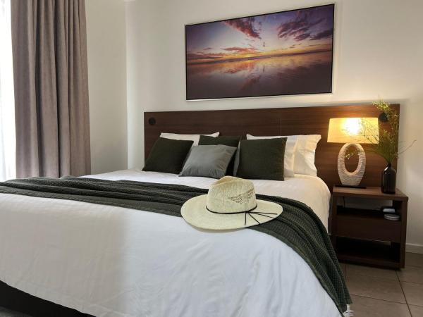 A la foto es mostra l'objecte Botanica Editions at Sanctuary Resort situat a la ciutat de Broome.
