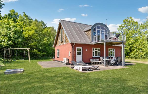 På billedet ses objektet Holiday Home Frederikshavn 52 Denmark beliggende i byen Sæby.