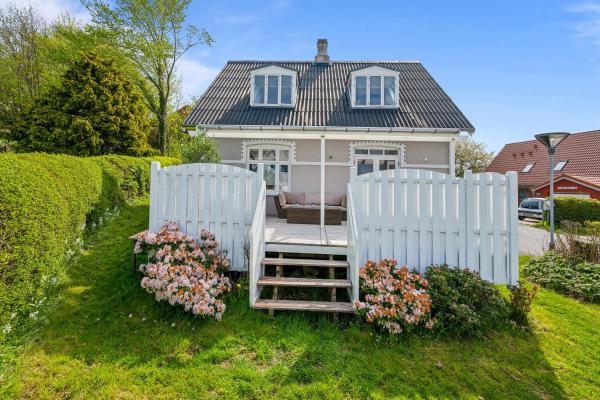 A la foto es mostra l'objecte Amazing Home In Ebeltoft With 4 Bedrooms And Wifi situat a la ciutat de Ebeltoft.