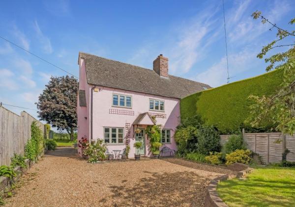 A la foto es mostra l'objecte Beautiful 3BD Family Retreat in Oxfordshire! situat a la ciutat de Bledington.