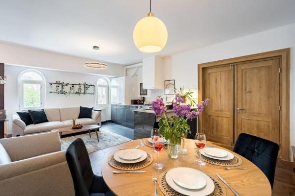 Stunning 2Br Apartment - Ateneu - City Center, Bukareszt