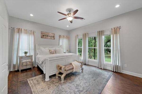 Bild 9: Ruby Dell Ranch - Just 10 mins from downtown Waco