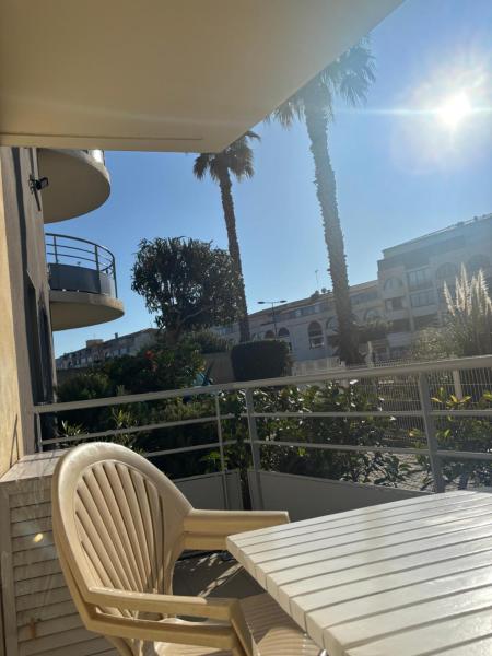 Na fotografii je vidět objekt Logement cosy en bord de mer et étang nacházející se ve městě Sète.