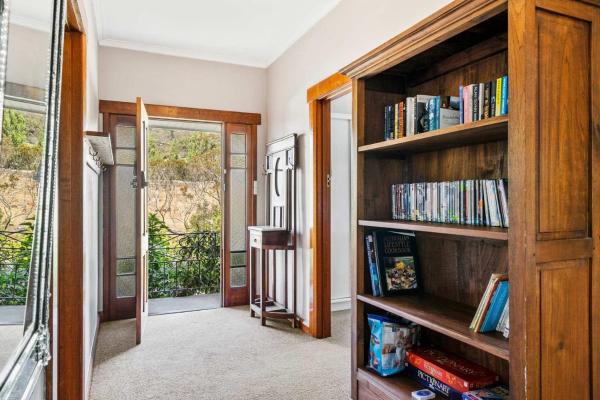 The photo shows the Cascade Cottage adjoining World Heritage Site located in the city of Cascades.