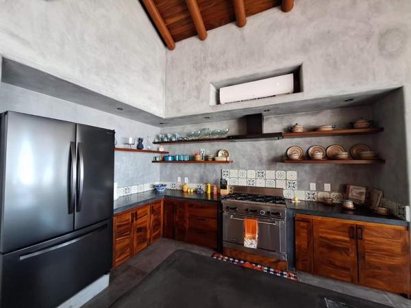 A la foto es mostra l'objecte Good home situat a la ciutat de El Coacoyul.