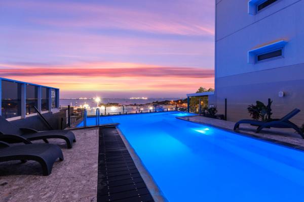 Na zdjęciu widoczny jest obiekt Ramada Suites by Wyndham Zen Quarter Darwin położony w mieście Darwin.