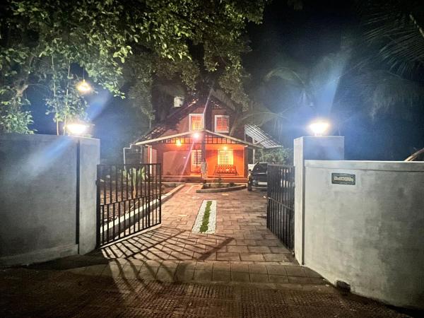 A la foto es mostra l'objecte Gangadharam Tiny House 2BHK AC situat a la ciutat de Kottayam.