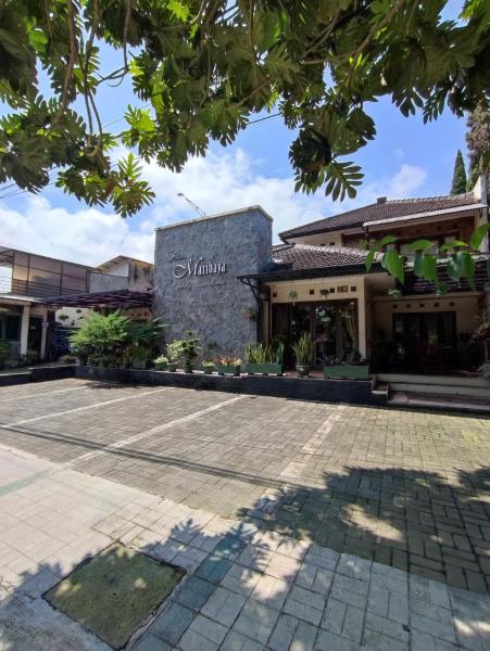 照片显示了位于Lembang市的Maribaya Family Guest House Syariah物件。