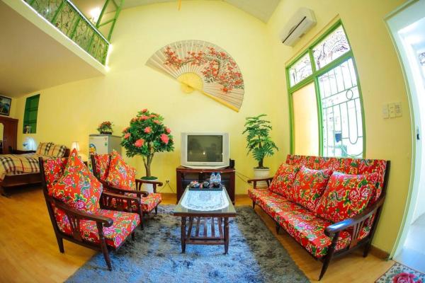 Rose's Home, Hanoi