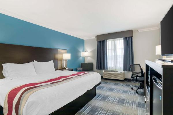 Best Western Medical Center North Inn & Suites Near Six Flags - San Antonio, TX