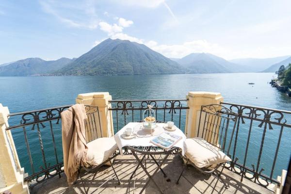 Storica Villa Sul Lago Di Como Con Darsena Privata - Tremezzina