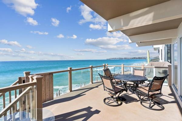 Na fotografii je vidět objekt Ocean View beach house nacházející se ve městě Dana Point.