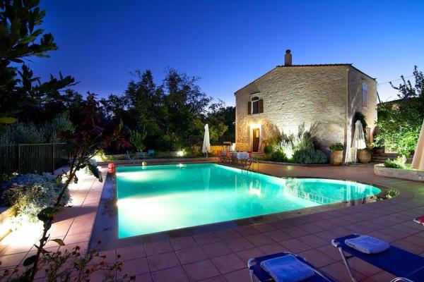Nella foto è visibile l'oggetto Allaria Villa Traditional Villa situato nella città di Alfá.