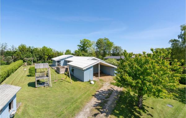 På billedet ses objektet Holiday Home Pøt Strandby Denm beliggende i byen Snaptun.