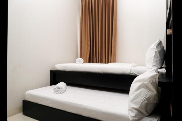 Zdjęcie 2: 2BR with Study Room Apartment Seaview at Marina Ancol By Travelio