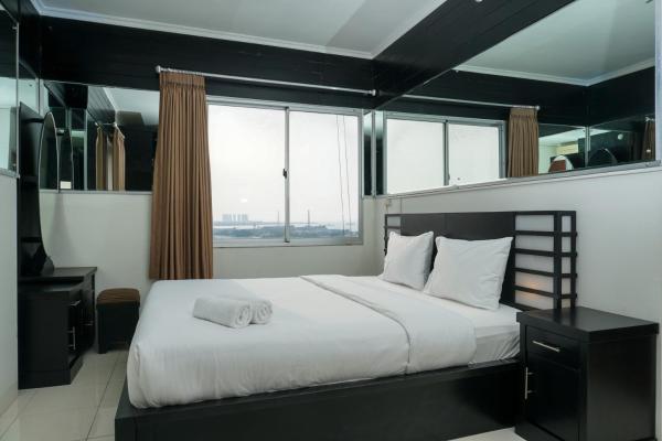 Zdjęcie 9: 2BR with Study Room Apartment Seaview at Marina Ancol By Travelio