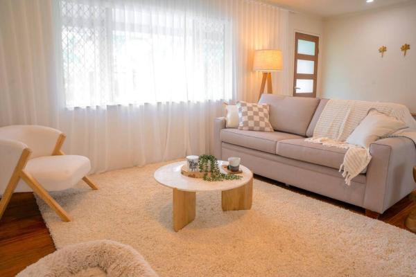 Auf dem Foto ist das Objekt Four Palms, 8 min walk to Beach- Pet Friendly in der Stadt Trinity Beach zu sehen.