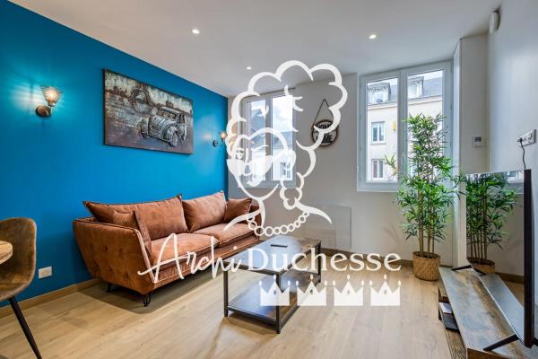 På bildet vises objektet L'apparté un F2 cosy et moderne refait à neuf som ligger i byen Thuit-Hébert.