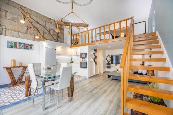Host Wise - Deluxe Spacious Flats w Mezzanine, Porto
