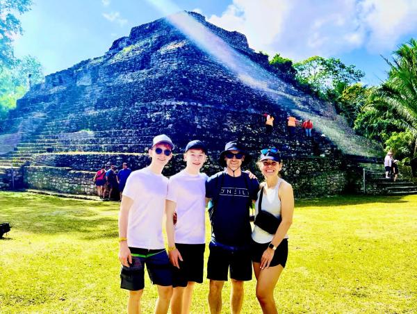 A la foto es mostra l'objecte Bacalar & Chacchoben Experiencia Todo Incluido desde Costa Maya - Solo Experiencia no incluye alojamiento - 170 USD por persona situat a la ciutat de Mahahual.
