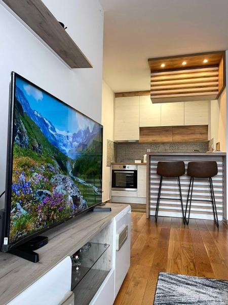 The photo shows the Stan na dan Spasovdanska located in the city of Ivanići.