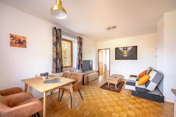 A la foto es mostra l'objecte TAMLiving Mürztal Neu Küche WIFI TV situat a la ciutat de Kindberg.