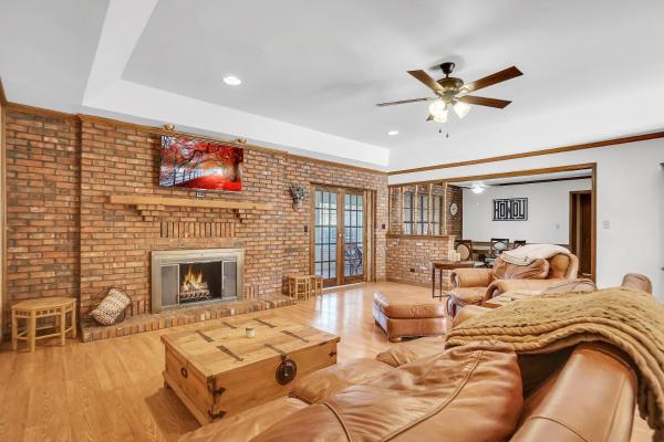 Auf dem Foto ist das Objekt Oaklawn Retreat - 4 Bedroom - Sleeps 10 - Fireplace in der Stadt Frederick zu sehen.