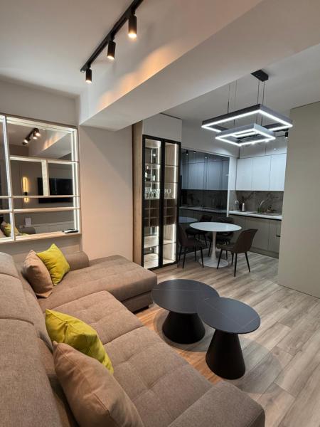 New Modern One bedroom Apartment Julija, Скопье
