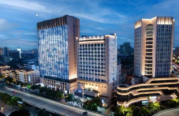 Op de foto is het object Mehood EZZI Hotel Nanchang Bayi Square Ding Highway te zien, gelegen in de stad Nanchang.