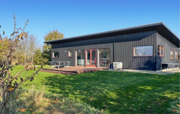 På billedet ses objektet Holiday Home Råde Strandpark Haderslev Ii beliggende i byen Aarøsund.
