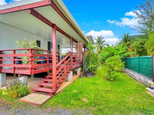 A la foto es mostra l'objecte Free canoës King Bed - Fare Mihiau situat a la ciutat de Moorea.
