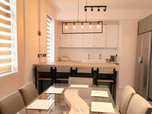 A la foto es mostra l'objecte Family Stylish &Modern 3bedr Gem situat a la ciutat de Gibraltar.