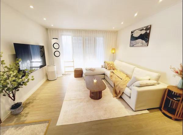 Na zdjęciu widoczny jest obiekt New Hongdae cozy house proven 3BR położony w mieście Seul.