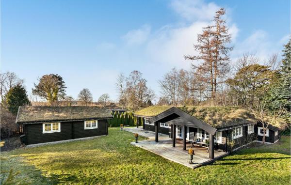A la foto es mostra l'objecte 3 Bedroom Cozy Home In Hornbæk situat a la ciutat de Hornbæk.