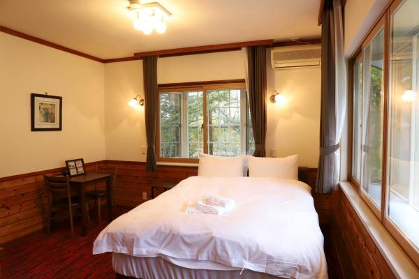 Chambre Double — 12 m² - 軽井沢リゾートプチホテルみどり