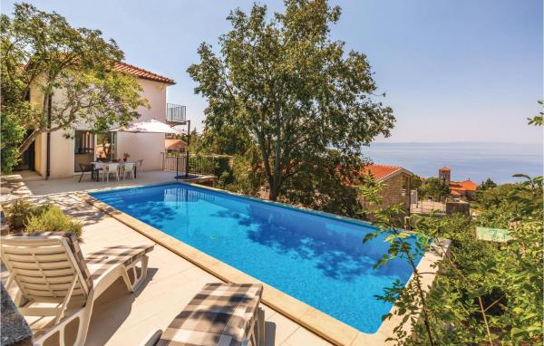 En la foto se muestra el objeto Holiday Home Gornji Tucepi 36 ubicado en la ciudad de Tučepi.