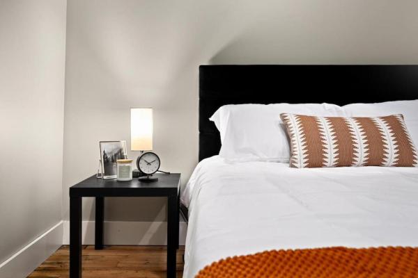 Foto 8: Chic Loft in Peoria Warehouse District
