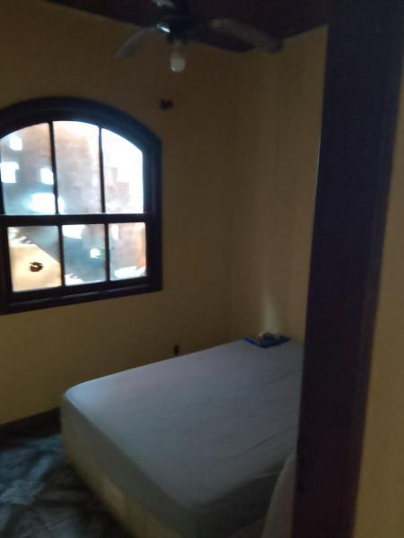 A la foto es mostra l'objecte Casa das Conchas situat a la ciutat de Arraial do Cabo.