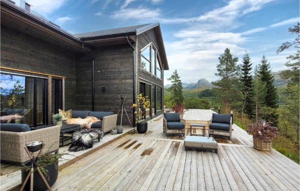 A la foto es mostra l'objecte Awesome Home In Norheimsund With Sauna situat a la ciutat de Norheimsund.