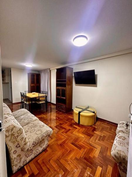 A la foto es mostra l'objecte Departamento Óvalo Papal situat a la ciutat de Trujillo.