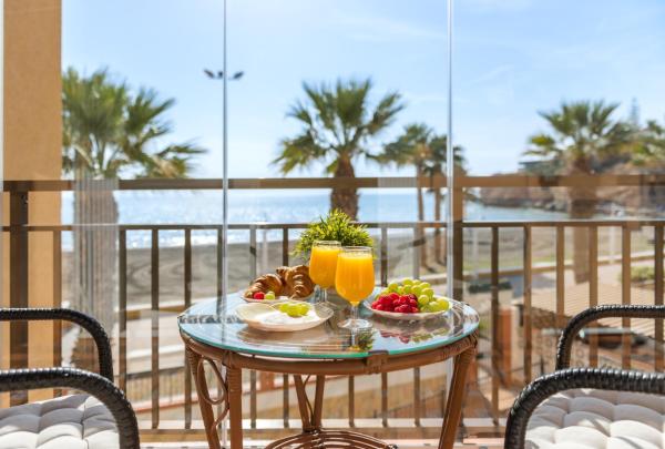 Wintowinrentals Spectacular Sea Views On The Beachfront - Rincón de la Victoria