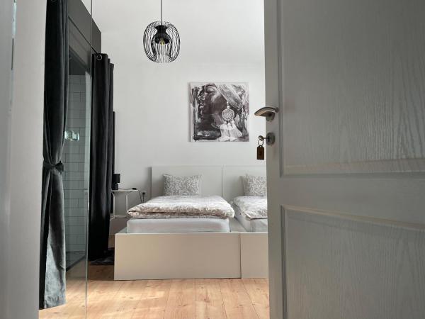 A la foto es mostra l'objecte 4 STARS ROOMS Near Airport situat a la ciutat de Ščitarjevo.