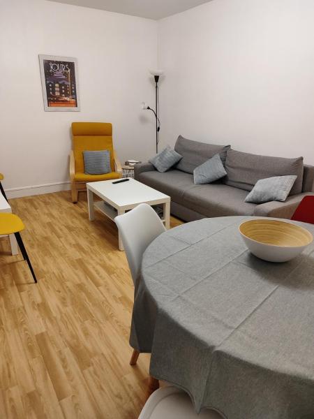 A la foto es mostra l'objecte Séjours des Rossignols situat a la ciutat de Tours.
