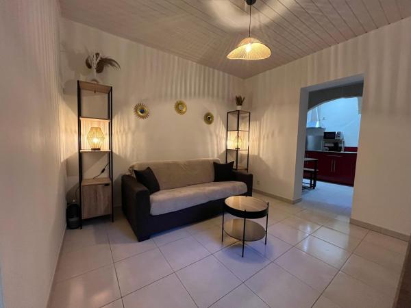 A la foto es mostra l'objecte studio sommieres situat a la ciutat de Villevieille.